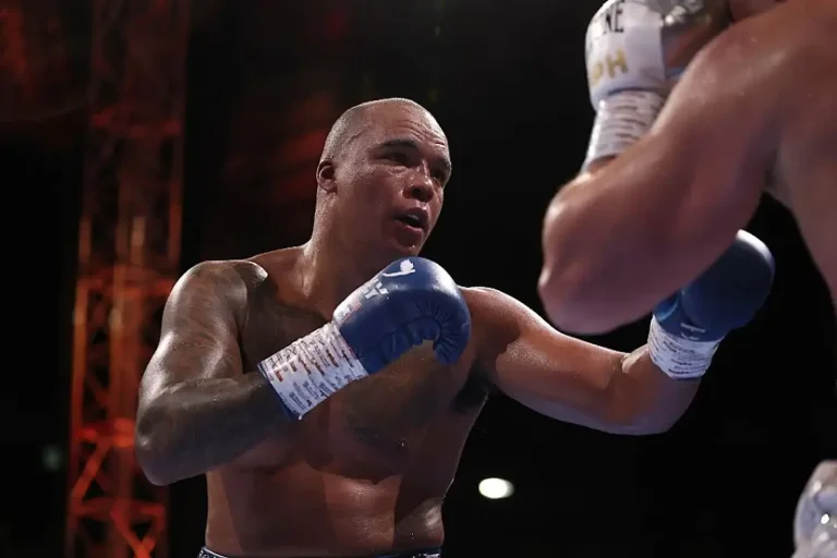 Вордлі кинув виклик Усику та Ф’юрі після захисту титулу WBO