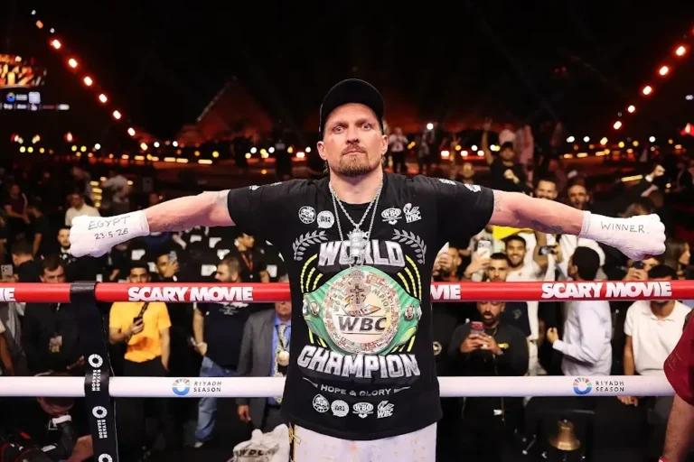 WBC призначила наступного суперника для Усика – попереду битва непереможних